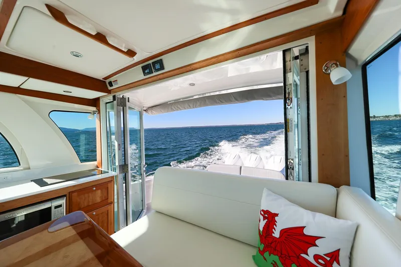 Slide: The Image of 2024 Back Cove 39O Bulkhead fully opened - 28