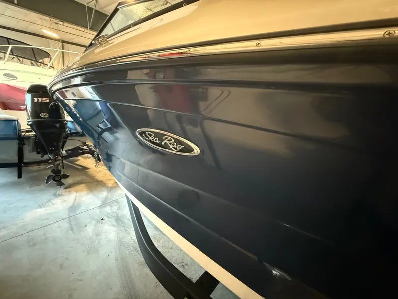 Slide: The Image of Sea Ray SPX 190 2023 - 17