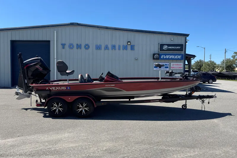 The Image of 2019 Vexus AVX2080 boat at Toho Marine dealership. - 1