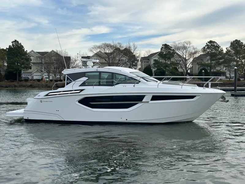 The Image of Cruisers 42 Cantius 2026 - 0