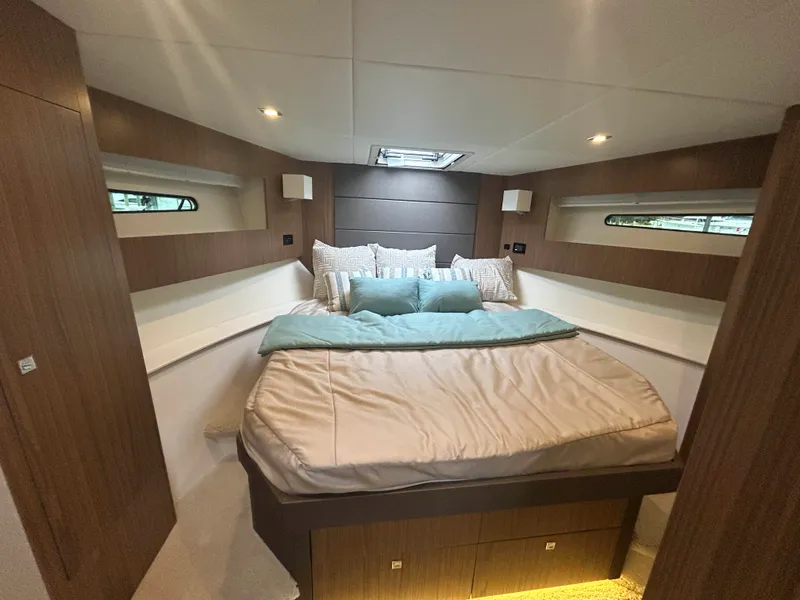 Slide: The Image of Cruisers 42 Cantius 2026 - 52