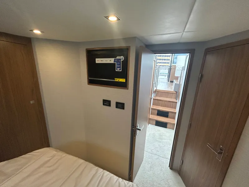 Slide: The Image of Cruisers 42 Cantius 2026 - 57