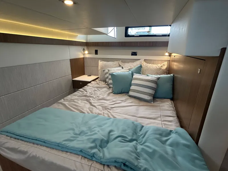 Slide: The Image of Cruisers Yachts 42 Cantius 2026 - 54