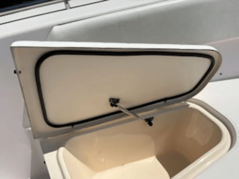 Slide: The Image of Grady-White Bimini 2004 - 13