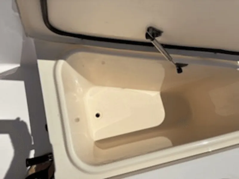 Slide: The Image of Grady-White Bimini 2004 - 14