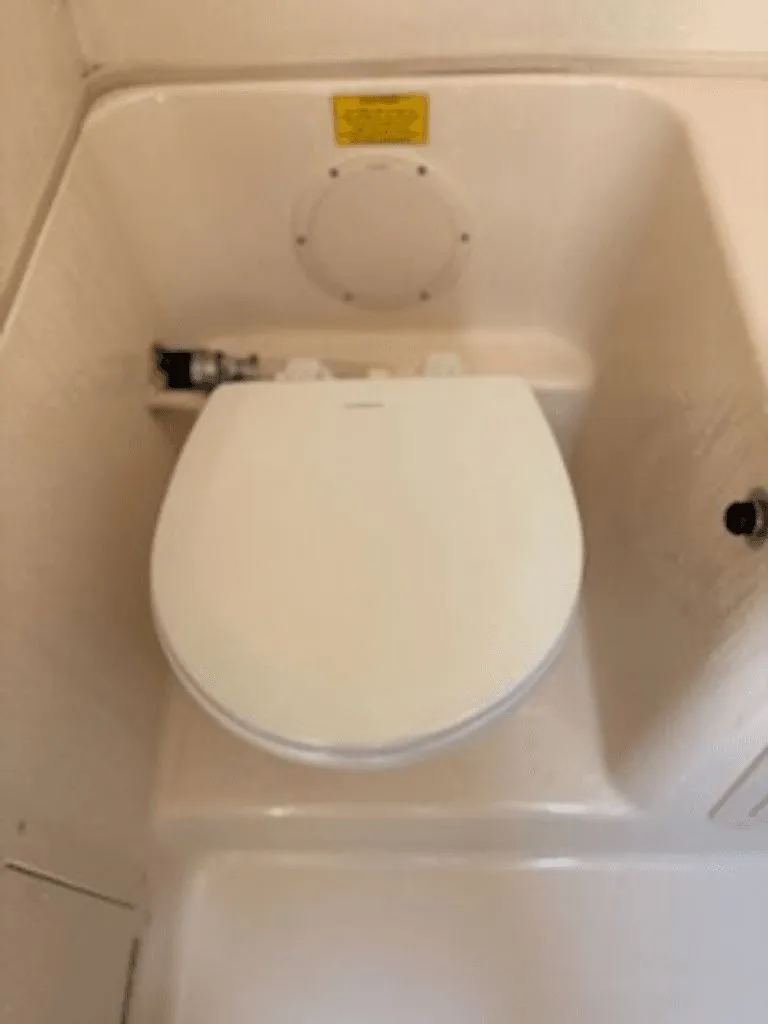 Slide: The Image of Grady-White Bimini 2004 - 19