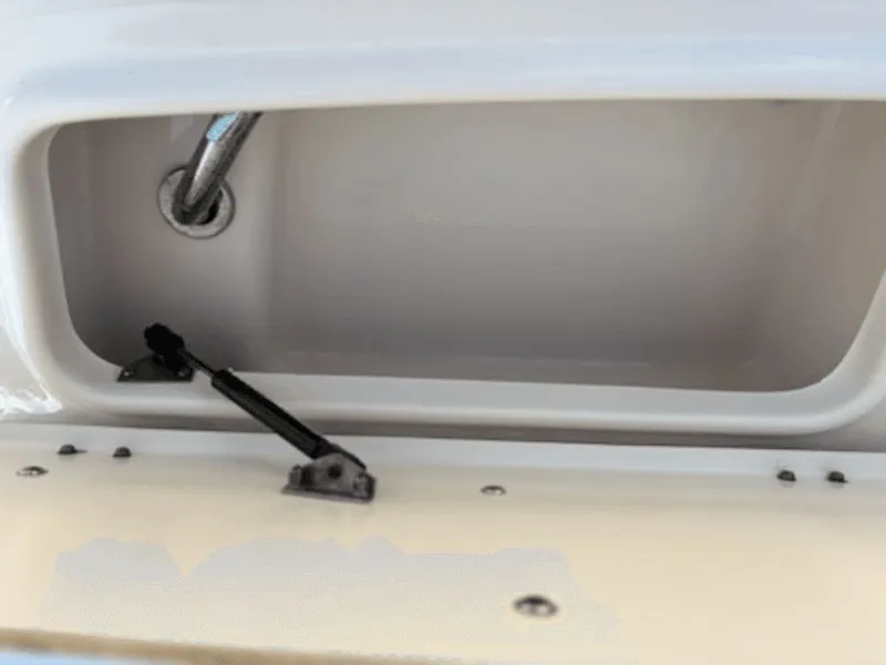 Slide: The Image of Grady-White Bimini 2004 - 30