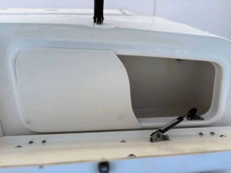 Slide: The Image of Grady-White Bimini 2004 - 31