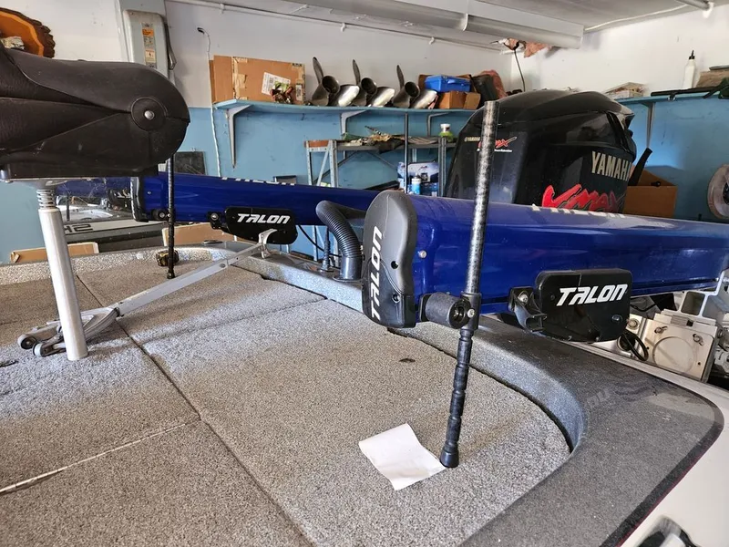 Slide: The Image of Skeeter ZX250 2004 - 2