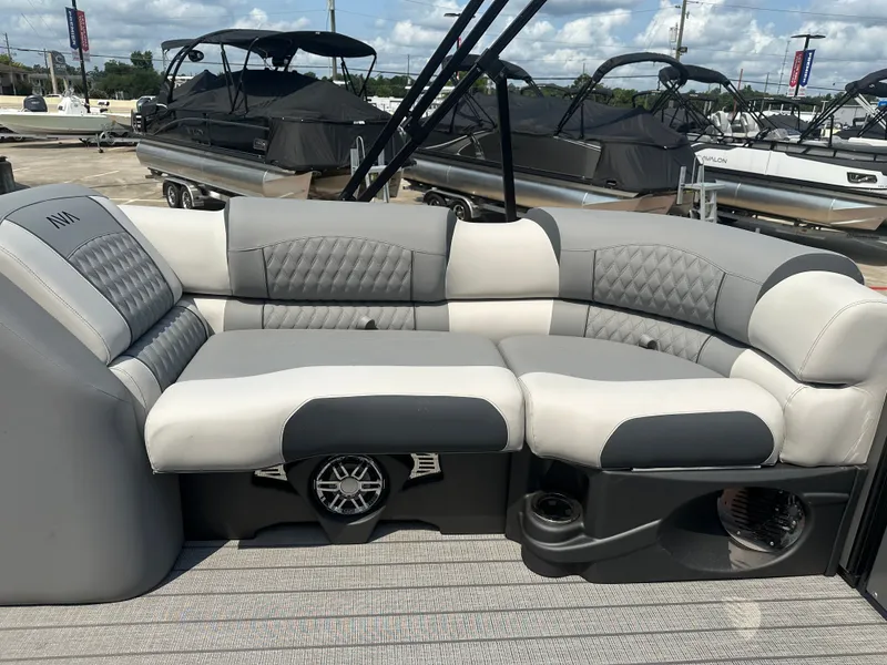 Slide: The Image of Avalon Catalina Quad Lounge Shift - 23' 2025 - 12
