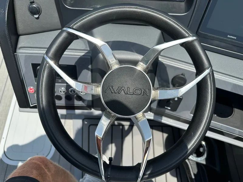 Slide: The Image of Avalon Catalina Versatile Rear Bench - 23' 2025 - 24