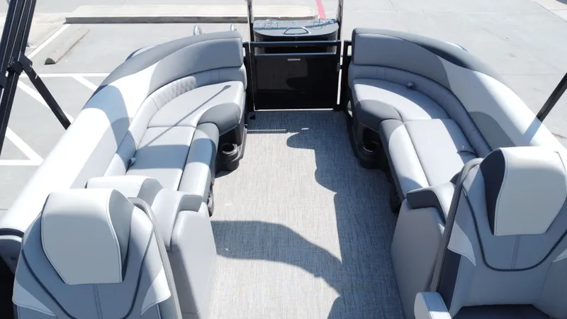 Slide: The Image of Avalon LSZ Quad Lounge - 23' 2025 - 23