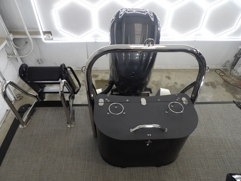 Slide: The Image of Avalon LSZ Quad Lounge - 23' 2025 - 22