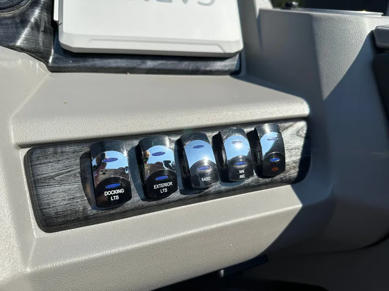 Slide: The Image of Avalon LSZ Quad Lounge Shift - 23' 2025 - 21