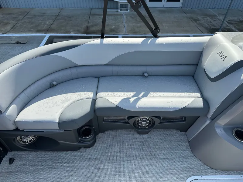 Slide: The Image of Avalon LSZ VRB23T 2025 - 14