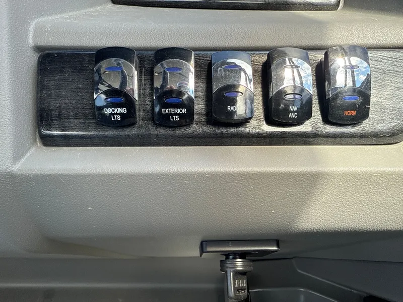 Slide: The Image of Avalon LSZ VRB25T 2025 - 19