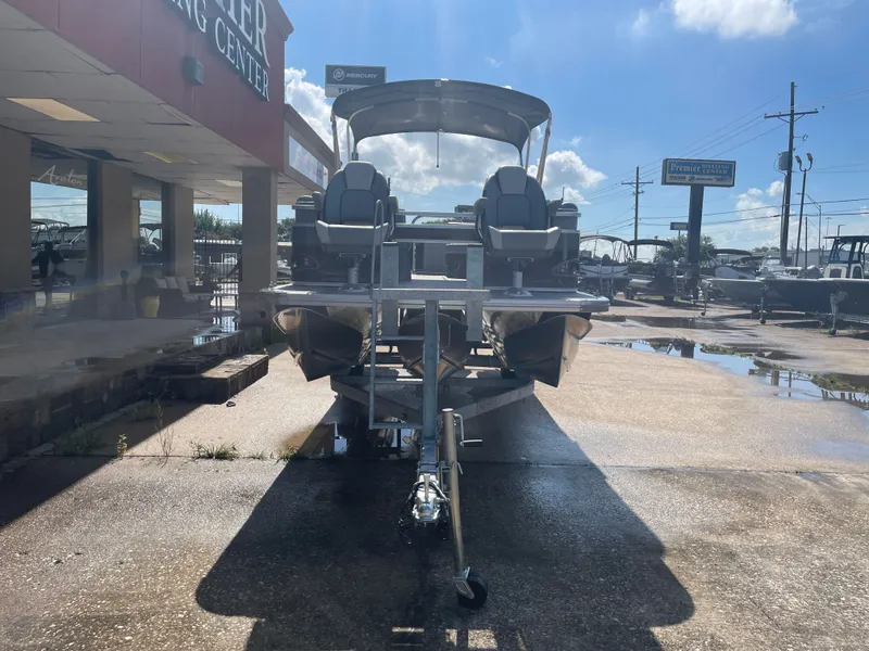 Slide: The Image of Avalon Venture Fish N Cruise - 23' 2025 - 5