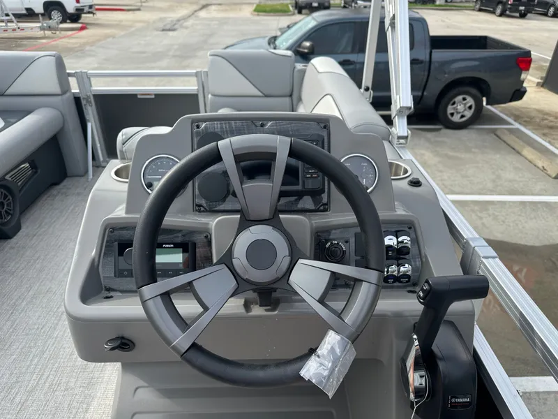 Slide: The Image of Avalon Venture Quad Lounge - 21' 2025 - 18