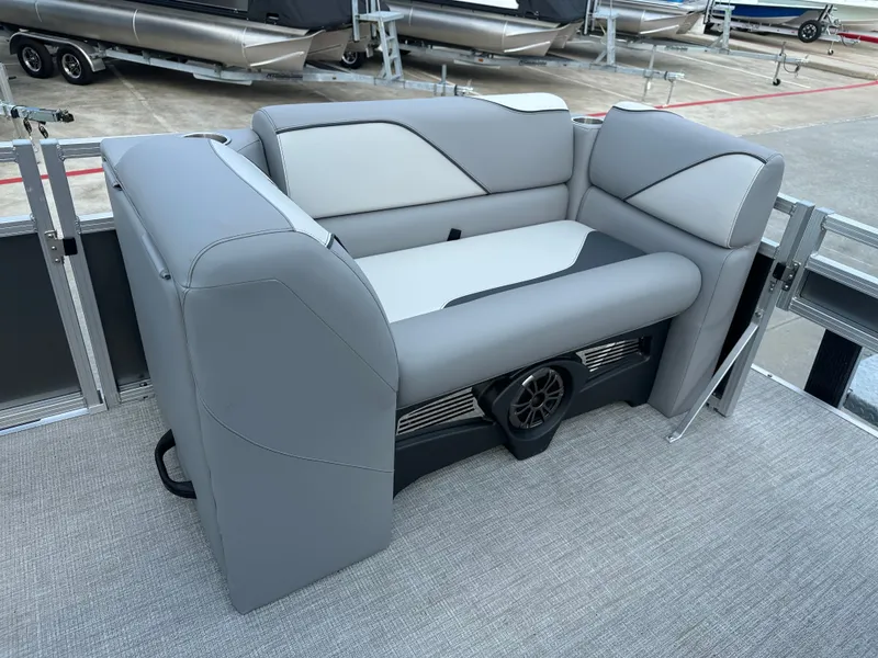 Slide: The Image of Avalon VNT RF21T 2026 - 15