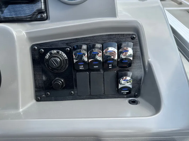 Slide: The Image of Avalon VNT RF21T 2026 - 26