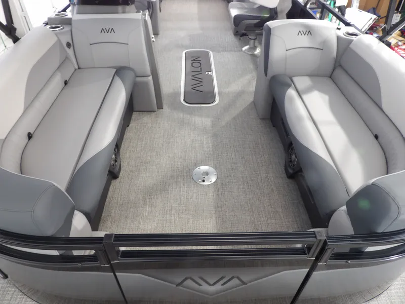 Slide: The Image of Avalon VNT85 QL23T 2025 - 13