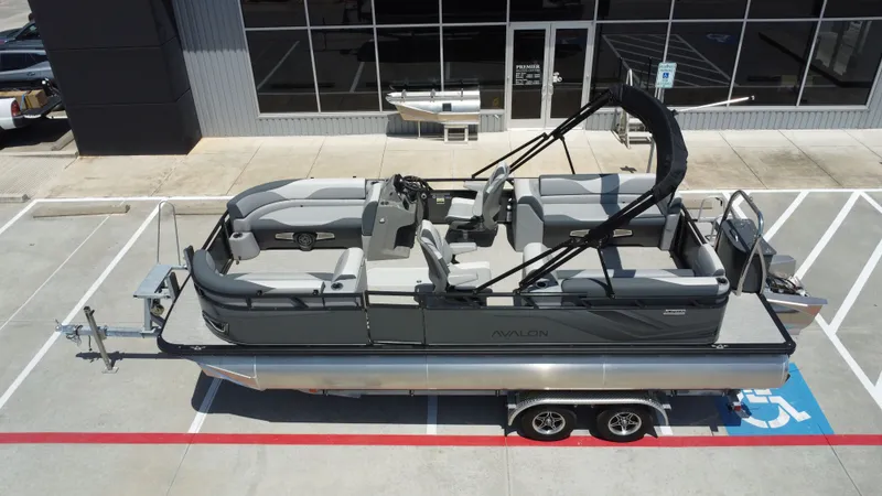 Slide: The Image of Avalon VNT85 QL23T 2025 - 16