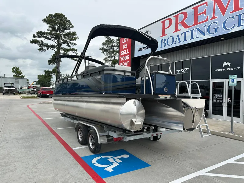 Slide: The Image of Avalon Venture 85 Quad Lounge - 23' 2025 - 10