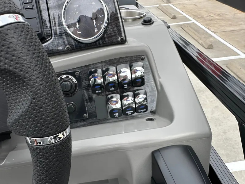 Slide: The Image of Avalon Venture 85 Quad Lounge - 23' 2025 - 16