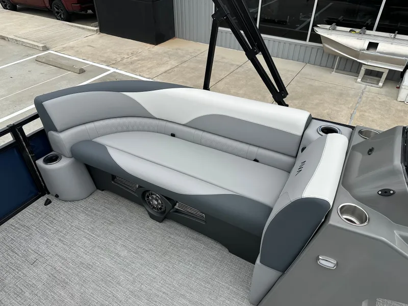 Slide: The Image of Avalon Venture 85 Quad Lounge - 23' 2025 - 20