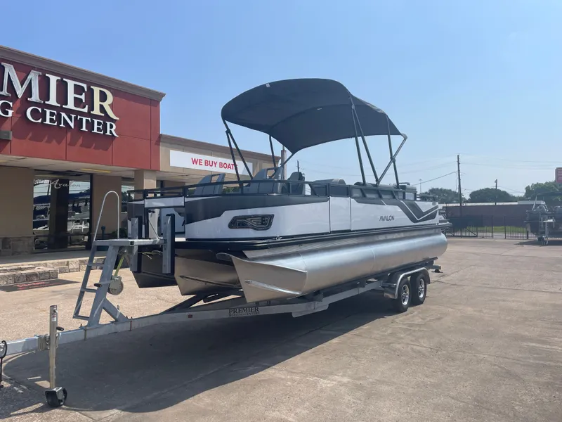 Slide: The Image of Avalon Venture 85 Quad Fish - 23' 2025 - 3