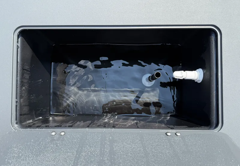 Slide: The Image of Avalon Venture 85 Rear Fish - 23' 2025 - 29