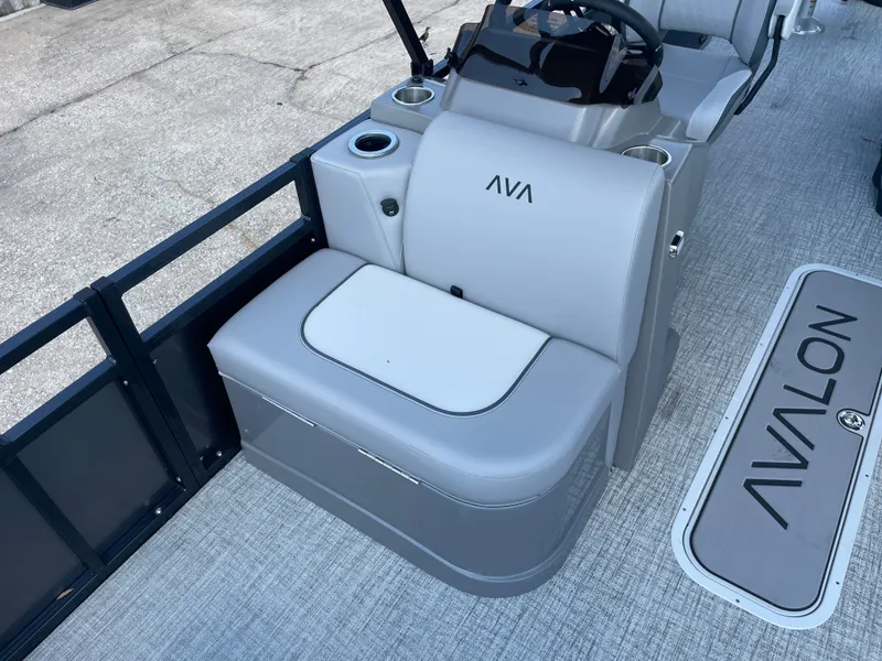 Slide: The Image of Avalon Venture 85 Rear Fish - 23' 2025 - 23