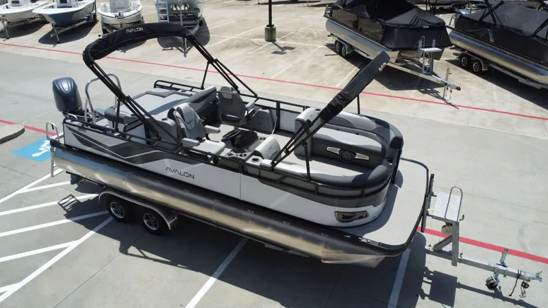 Slide: The Image of Avalon VNT85 VRB23T 2025 - 13