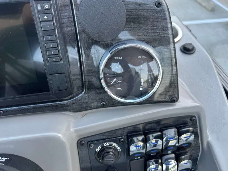 Slide: The Image of Avalon VNT85 VRB23T 2025 - 20