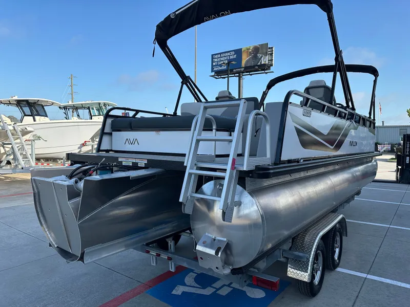 Slide: The Image of Avalon VNT85 VRB23T 2025 - 8