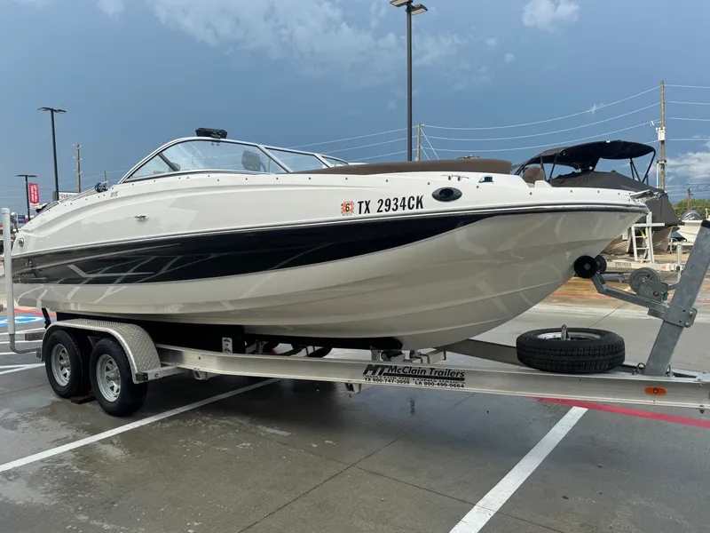 Slide: The Image of Bayliner 215 Deck Boat 2014 - 8