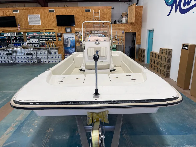 Slide: The Image of Carolina 17 DLX 2020 - 5