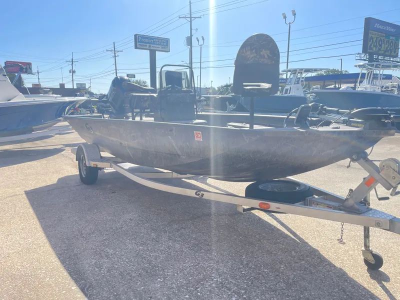 Slide: The Image of G3 Bay 18 DLX 2017 - 5