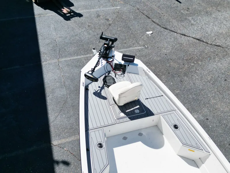 Slide: The Image of G3 Bay 20 DLX 2015 - 19