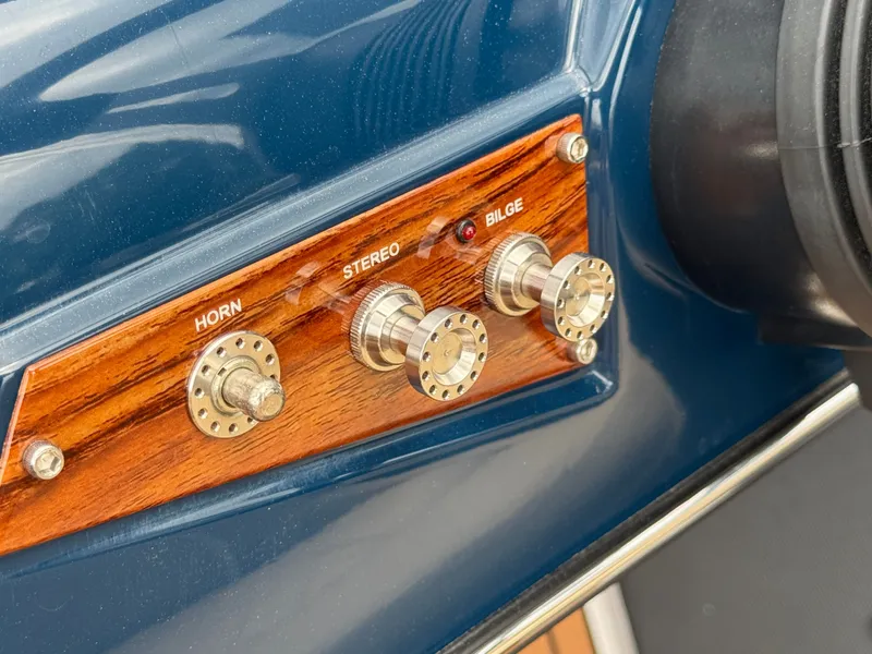 Slide: The Image of Glastron GT 180 2016 - 24