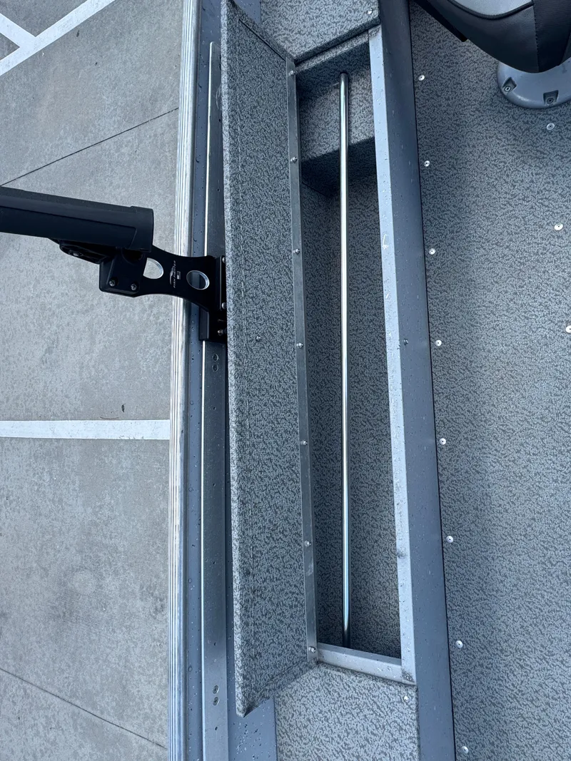 Slide: The Image of Lund 1600 Fury Tiller 2021 - 27