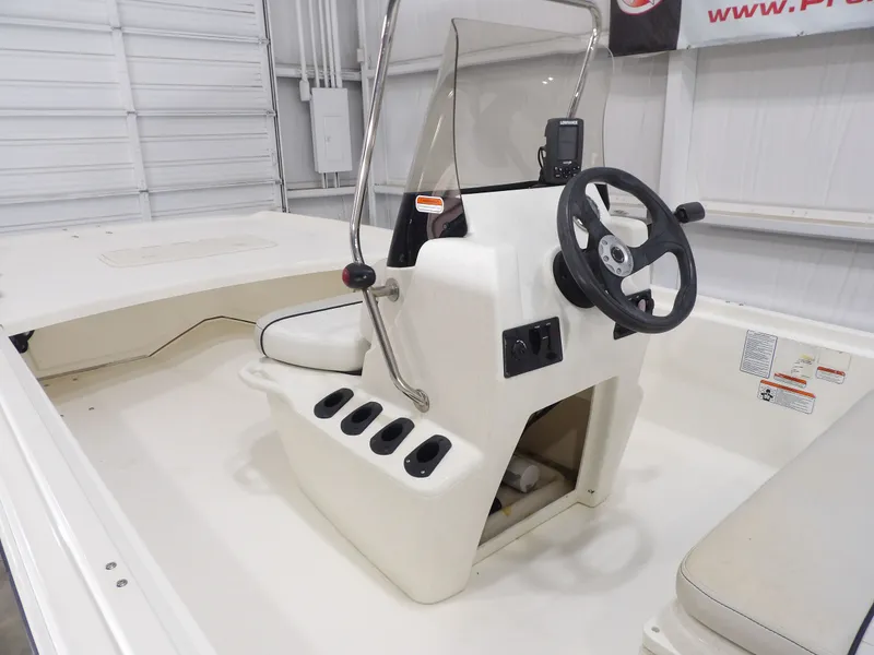 Slide: The Image of Mako Pro Skiff 17 CC 2016 - 10