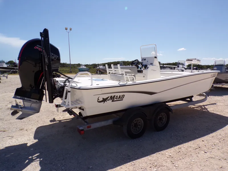 Slide: The Image of Mako Pro Skiff 19 CC 2023 - 10