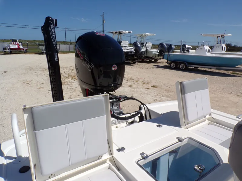 Slide: The Image of Mako Pro Skiff 19 CC 2023 - 23