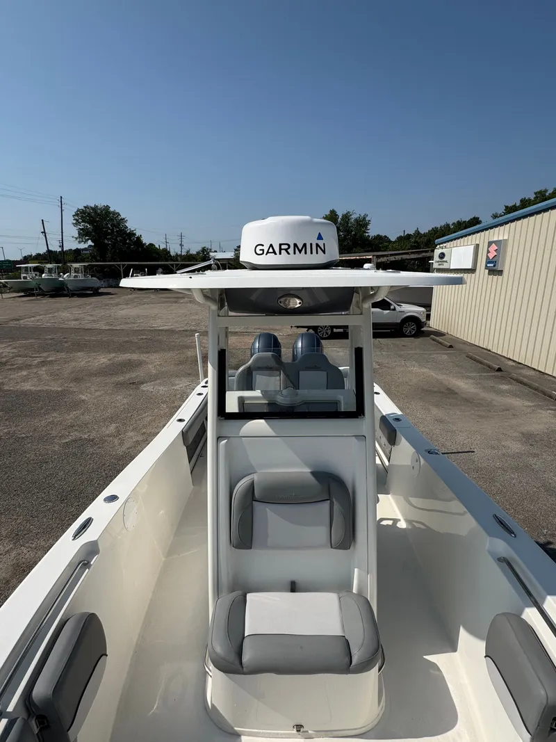 Slide: The Image of NauticStar 2602 Legacy 2022 - 18