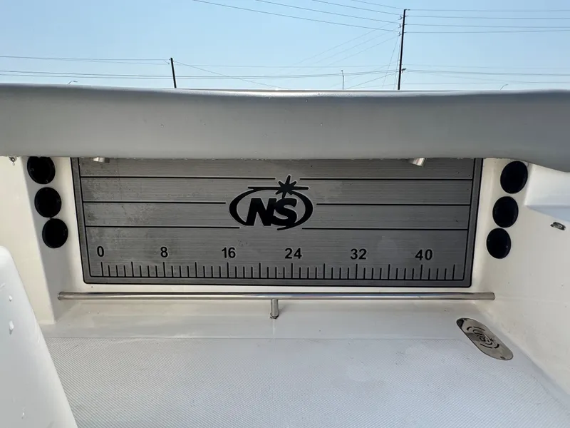 Slide: The Image of NauticStar 2602 Legacy 2022 - 8