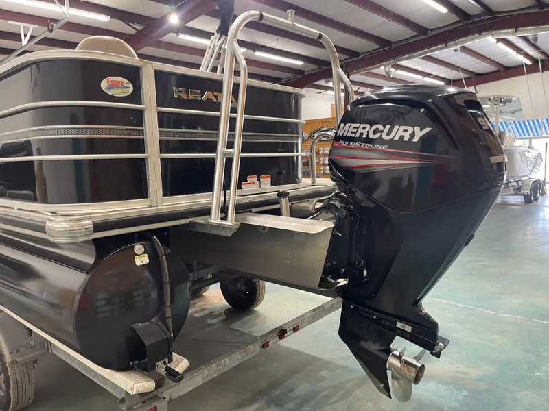 Slide: The Image of Ranger RP200F 2017 - 9