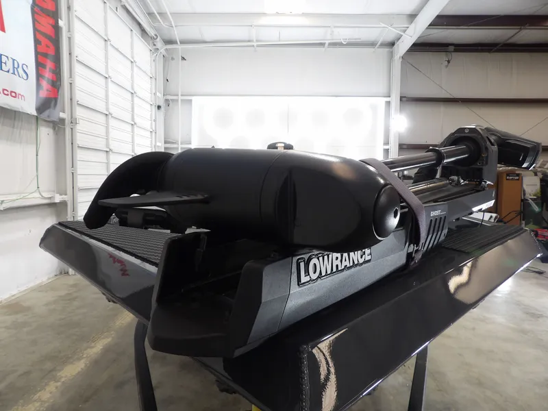 Slide: The Image of Ranger Boats RT188C 2023 - 11