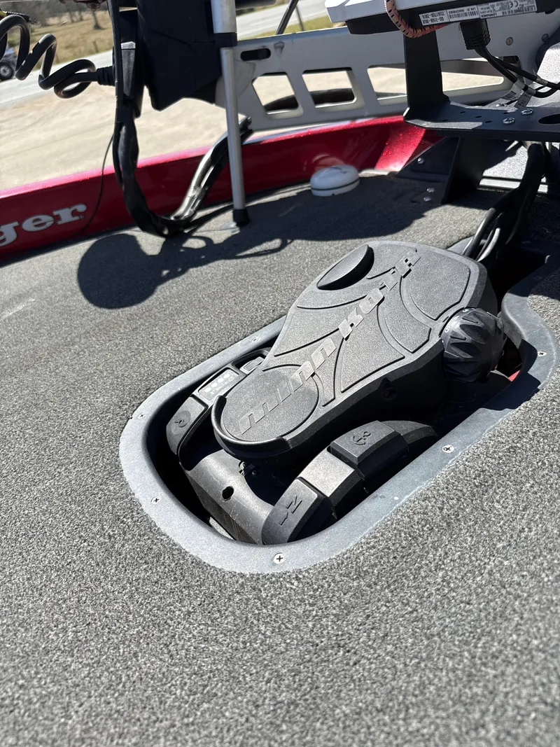 Slide: The Image of Ranger Z520 2012 - 22