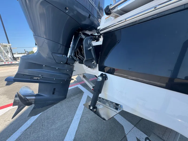 Slide: The Image of Robalo 206 Cayman 2019 - 15
